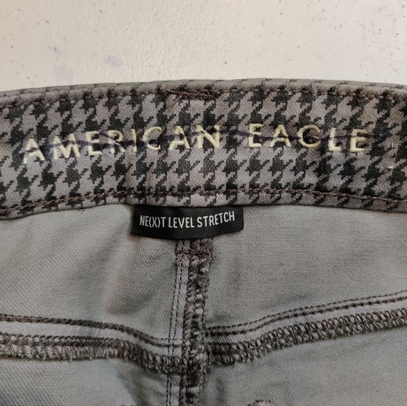 American Eagle Grey & Black Curvy Super High Rise Jegging size 2 - Picture 4 of 5